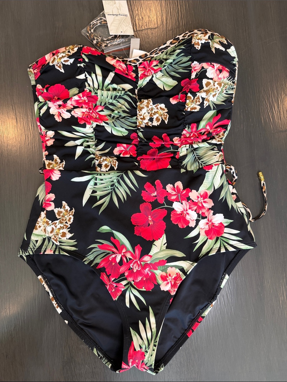 NWT Tommy Bahama Lily Cat Shirred Bandeau One-Piece swimsuit, Small